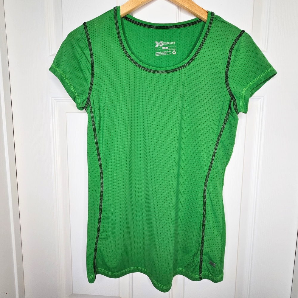 NWOT Xersion Women's Performance T-Shirt Size M Green Black Active Tee